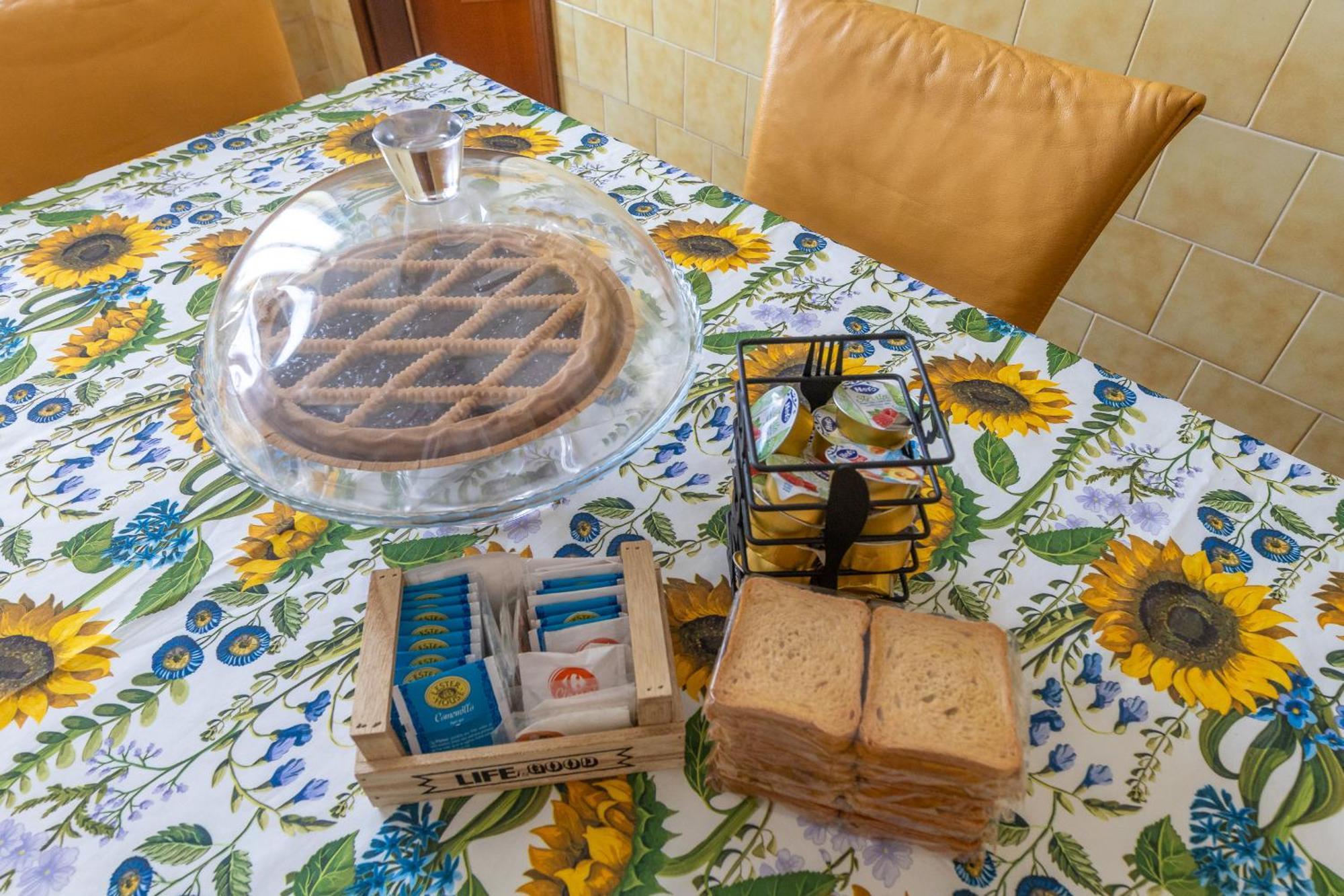 Casa Vacanza Dimora Vincenza Луїно Екстер'єр фото